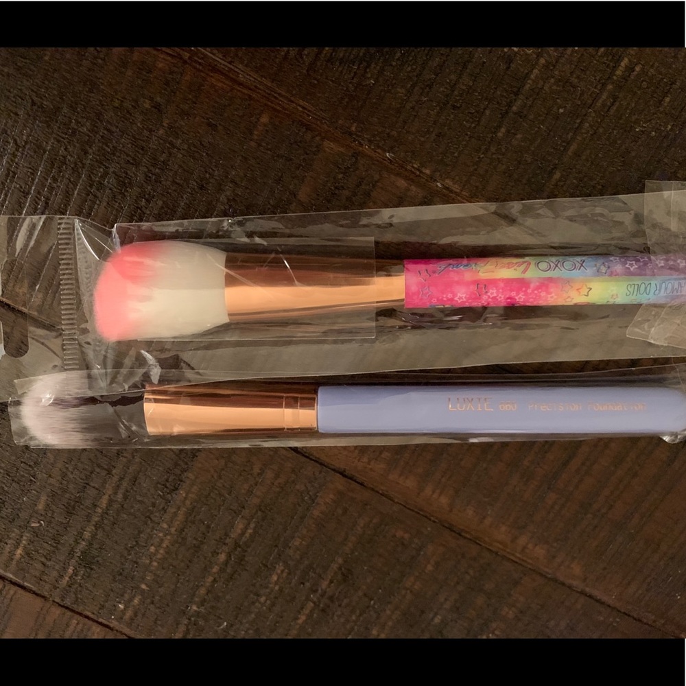 Brand New 660 Luxie and Lisa Frank Unicorn Brushes